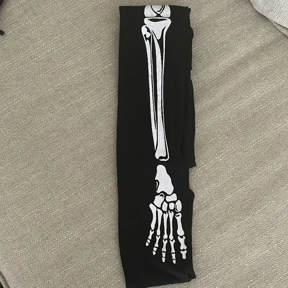 Girl’s Costume - Picture 8 of 11